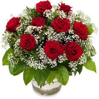 Röd rosbukett - röda rosor tillsammans med vit brudslöja.