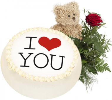 Prinsesstårta med texten "I love U", en röd ros och en söt nalle.
