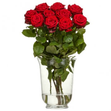 Snittrosor i rött, kallade "Naomi". Otroligt vackra. Skicka rosorna med ett blombud från Florister i Sverige och gör någon glad!
